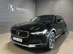 Svart Begagnad 2021 Volvo V90 CC Kombi | 374 500 kr (Marknadspris)
