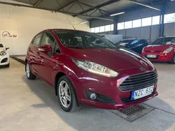Röd Begagnad 2013 Ford Fiesta Titanium Halvkombi | 82 900 kr (Marknadspris)