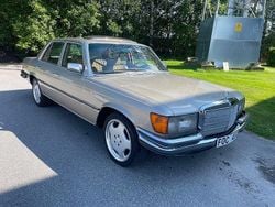 Ljusbrun Begagnad 1975 Mercedes 280 Sedan | 89 500 kr