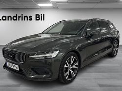 Mörkgrå Begagnad 2021 Volvo V60 Inscription Kombi | 369 900 kr (Marknadspris)