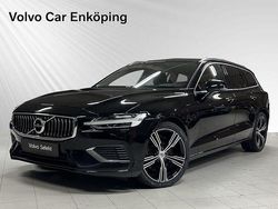 Svart Begagnad 2020 Volvo V60 Inscription Kombi | 329 900 kr (Marknadspris)