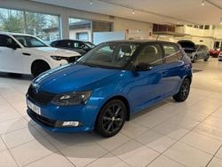 Blå Begagnad 2017 Skoda Fabia Style Halvkombi | 114 500 kr (Lite dyr)