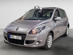 Grå Begagnad 2011 Renault Scénic III Minibuss | 67 900 kr (Marknadspris)