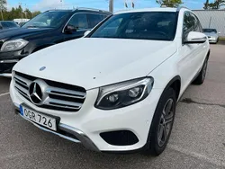 Vit Begagnad 2017 Mercedes GLC220 Edition Sedan | 229 000 kr (Marknadspris)