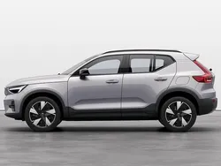 Svart Ny 2024 Volvo EX40 Plus SUV | 579 900 kr (Superpris)