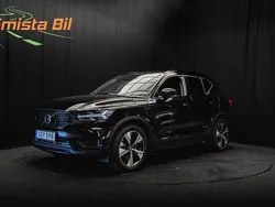 Svart Begagnad 2021 Volvo XC40 R-Design SUV | 398 900 kr (Dyr)