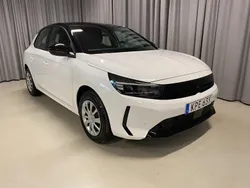 Vit Begagnad 2023 Opel Corsa Halvkombi | 219 900 kr (Marknadspris)