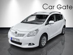Vit Begagnad 2010 Toyota Verso Multidrive S Minibuss | 129 900 kr (Dyr)