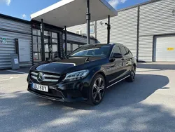 Svart Begagnad 2020 Mercedes C300e Avantgarde Kombi | 275 000 kr (Superpris)