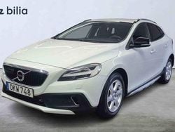 Vit Begagnad 2016 Volvo V40 CC Business Edition Kombi | 179 900 kr (Marknadspris)