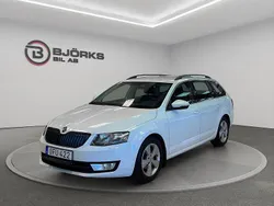 Vit Begagnad 2016 Skoda Octavia Ambition Kombi | 68 500 kr (Marknadspris)
