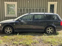 Svart Begagnad 2000 VW Passat Comfortline Kombi | 7 000 kr (Bra pris)