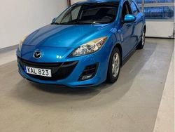 Blå Begagnad 2009 Mazda 3 Inclusive Halvkombi | 38 000 kr (Marknadspris)