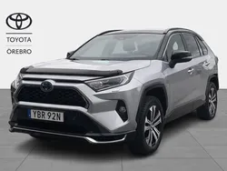 Grå Begagnad 2020 Toyota RAV4 Hybrid Premium SUV | 384 900 kr (Marknadspris)