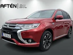 Röd Begagnad 2017 Mitsubishi Outlander P-HEV SUV | 209 800 kr (Marknadspris)