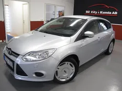 Grå Begagnad 2012 Ford Focus Halvkombi | 74 900 kr