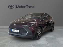 Lila Begagnad 2024 Toyota C-HR Style SUV | 439 900 kr (Marknadspris)