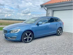 Blå Begagnad 2015 Volvo V60 Momentum Kombi | 148 000 kr (Lite dyr)