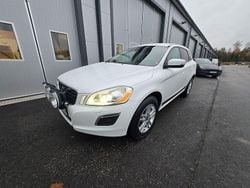 Vit Begagnad 2012 Volvo XC60 Summum SUV | 89 900 kr (Marknadspris)