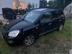 Svart Begagnad 2007 Kia Carens 4 Minibuss | 24 900 kr (Superpris)