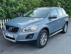 Blå Begagnad 2010 Volvo XC60 Summum SUV | 99 900 kr (Marknadspris)