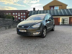 Grå Begagnad 2011 Ford Galaxy Minibuss | 55 000 kr (Dyr)