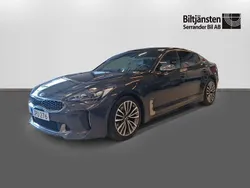 Grå Begagnad 2017 Kia Stinger 3 Halvkombi | 289 900 kr (Marknadspris)