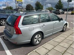 Silver Begagnad 2011 Volvo V50 Momentum Kombi | 26 900 kr (Marknadspris)