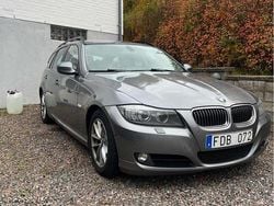 Grå Begagnad 2010 BMW 325 Comfort Edition Kombi | 75 000 kr (Bra pris)