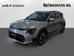 Grå (/klg/ steel gray) Begagnad 2024 Kia e-Niro SUV | 339 900 kr (Marknadspris)