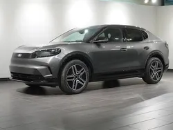 Grå (magnetic grey metallic) Ny 2025 Ford Capri Business Edition Halvkombi | 660 700 kr