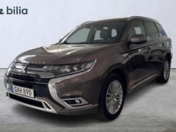 Brun Begagnad 2019 Mitsubishi Outlander SUV | 174 900 kr