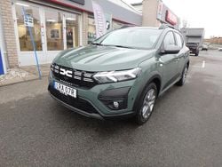 Grå Begagnad 2022 Dacia Sandero Stepway Kombi | 165 000 kr (Marknadspris)