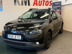 Svart Begagnad 2015 Citroën C4 Cactus PureTech Halvkombi | 69 900 kr (Marknadspris)