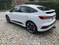 Vit Begagnad 2022 Audi Q4 Sportback e-tron S-Line SUV | 380 000 kr (Marknadspris)
