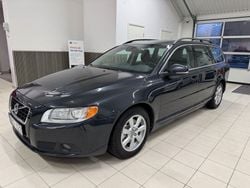 Grå (gråmetallick) Begagnad 2013 Volvo V70 Momentum Kombi | 79 900 kr (Marknadspris)