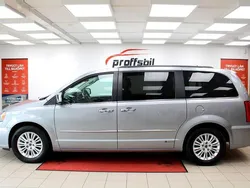 Grå Begagnad 2014 Lancia Voyager Minibuss | 144 900 kr (Marknadspris)