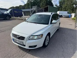 Vit Begagnad 2010 Volvo V50 Momentum Kombi | 32 000 kr (Superpris)