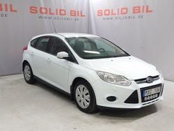 Vit Begagnad 2012 Ford Focus Trend Halvkombi | 79 000 kr (Marknadspris)