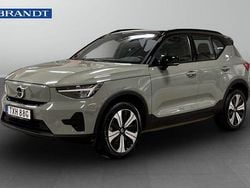 Grön Begagnad 2023 Volvo XC40 Core SUV | 349 900 kr