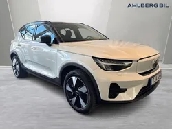 Vit Begagnad 2023 Volvo XC40 Core SUV | 449 500 kr
