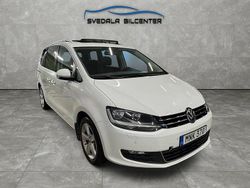 Vit Begagnad 2014 VW Sharan Minibuss | 144 500 kr (Marknadspris)