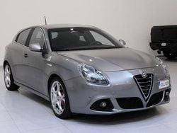 Grå (grå metallic ) Begagnad 2015 Alfa Romeo Giulietta Quadrifoglio Verde Halvkombi | 149 900 kr