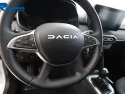 Vit Ny 2025 Dacia Sandero Expression Halvkombi | 222 900 kr (Marknadspris)