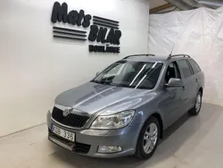 Mörkgrå (mgrå) Begagnad 2012 Skoda Octavia Kombi | 39 900 kr (Superpris)