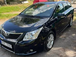 Mörkblå Begagnad 2010 Toyota Avensis Business Edition Kombi | 54 500 kr (Marknadspris)