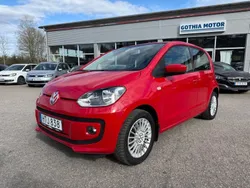 Röd Begagnad 2016 VW up! high up! Halvkombi | 79 900 kr (Marknadspris)