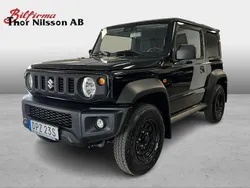 Svart (bluish black) Begagnad 2023 Suzuki Jimny SUV | 328 900 kr (Marknadspris)