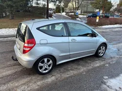 Silver Begagnad 2005 Mercedes A150 Elegance Halvkombi | 25 000 kr (Marknadspris)