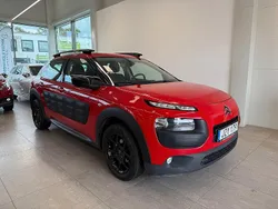 Röd Begagnad 2015 Citroën C4 Cactus PureTech Halvkombi | 88 900 kr (Marknadspris)